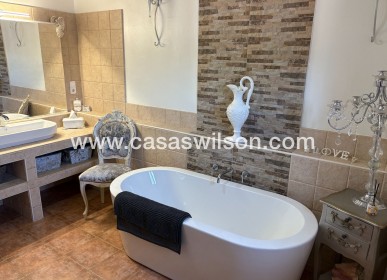 Venta - Chalet - Jacarilla