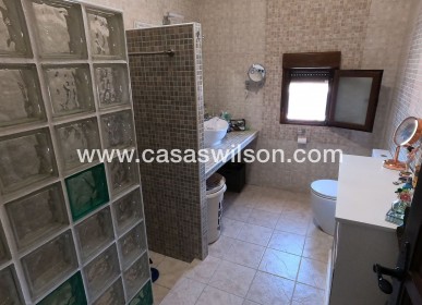 Venta - Chalet - Jacarilla