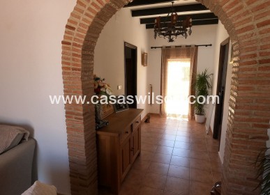 Venta - Chalet - Jacarilla