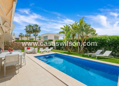 Sale - Villa - Orihuela - Vistabella Golf