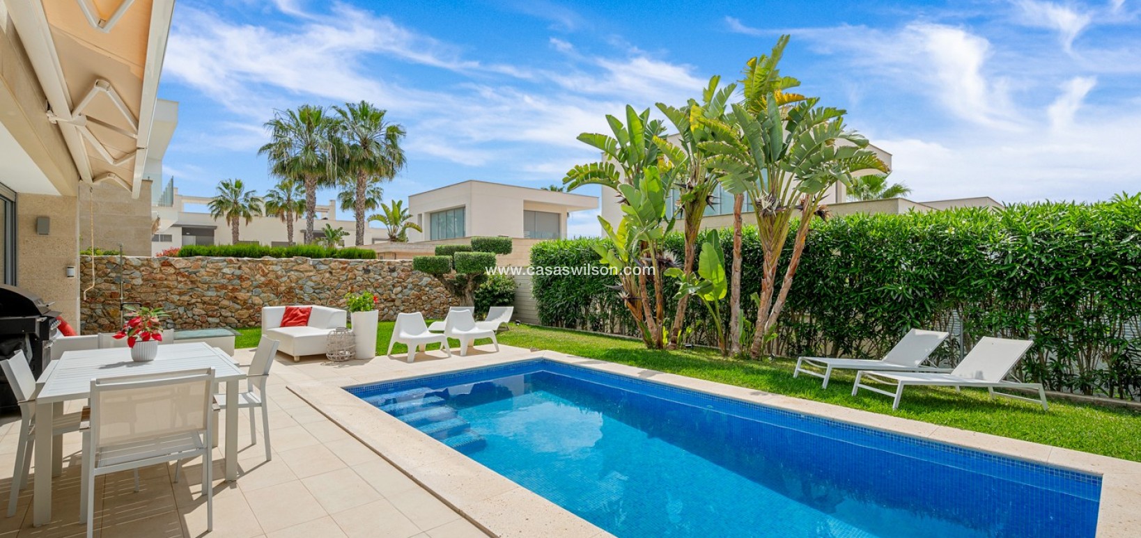 Sale - Villa - Orihuela - Vistabella Golf