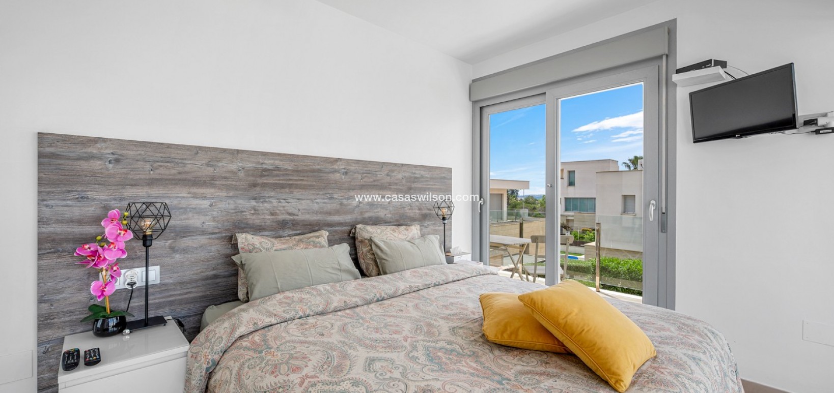 Sale - Villa - Orihuela - Vistabella Golf