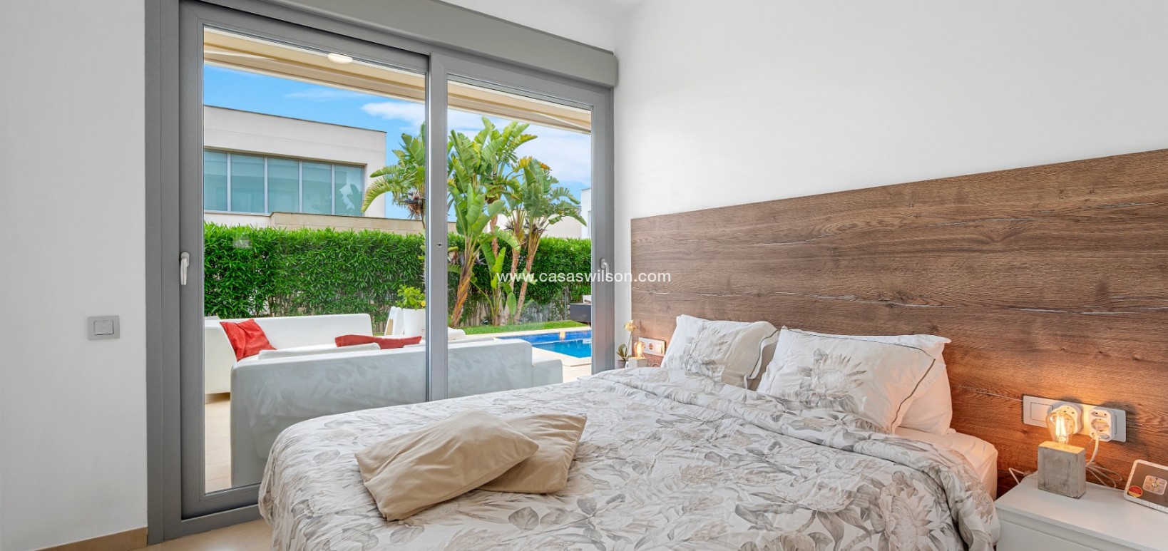 Sale - Villa - Orihuela - Vistabella Golf