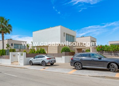 Sale - Villa - Orihuela - Vistabella Golf