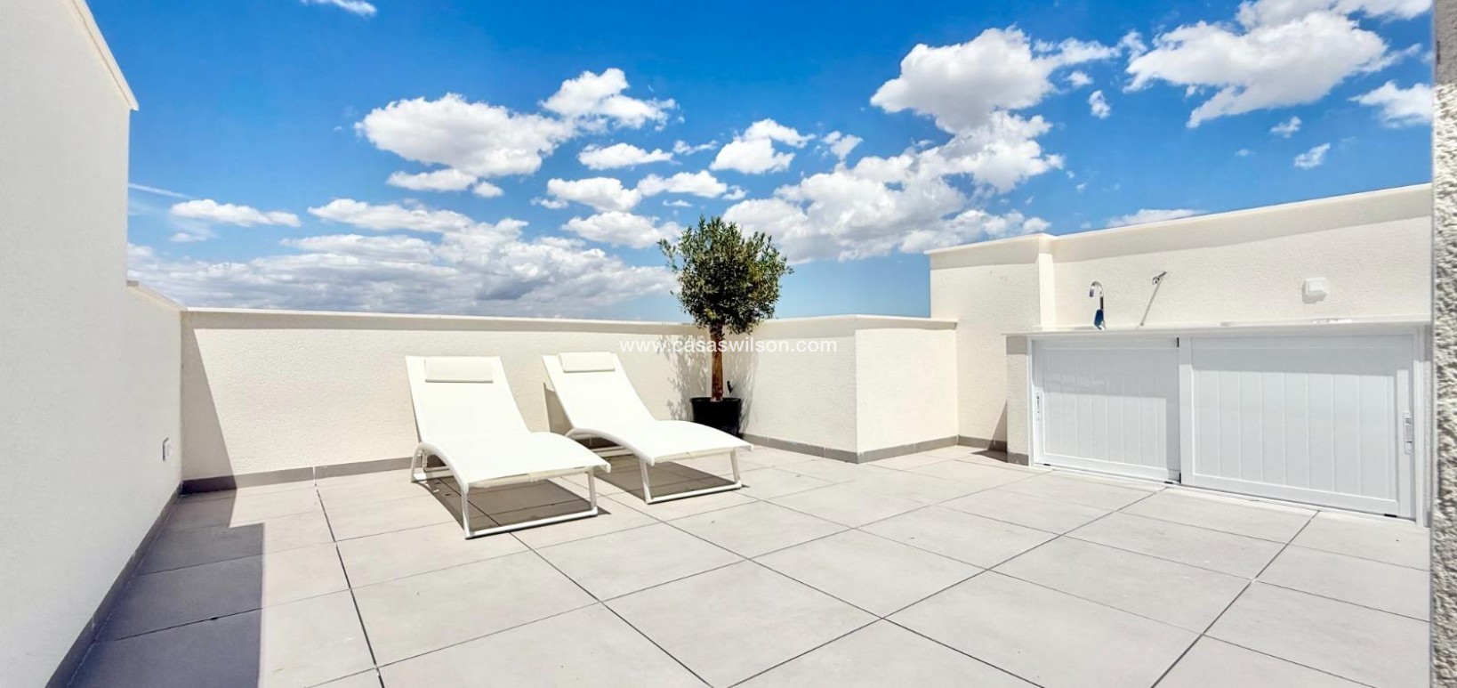 New Build - Townhouse - Cox - Sin Zona