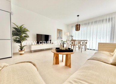 New Build - Townhouse - Cox - Sin Zona