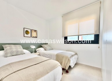 New Build - Townhouse - Cox - Sin Zona