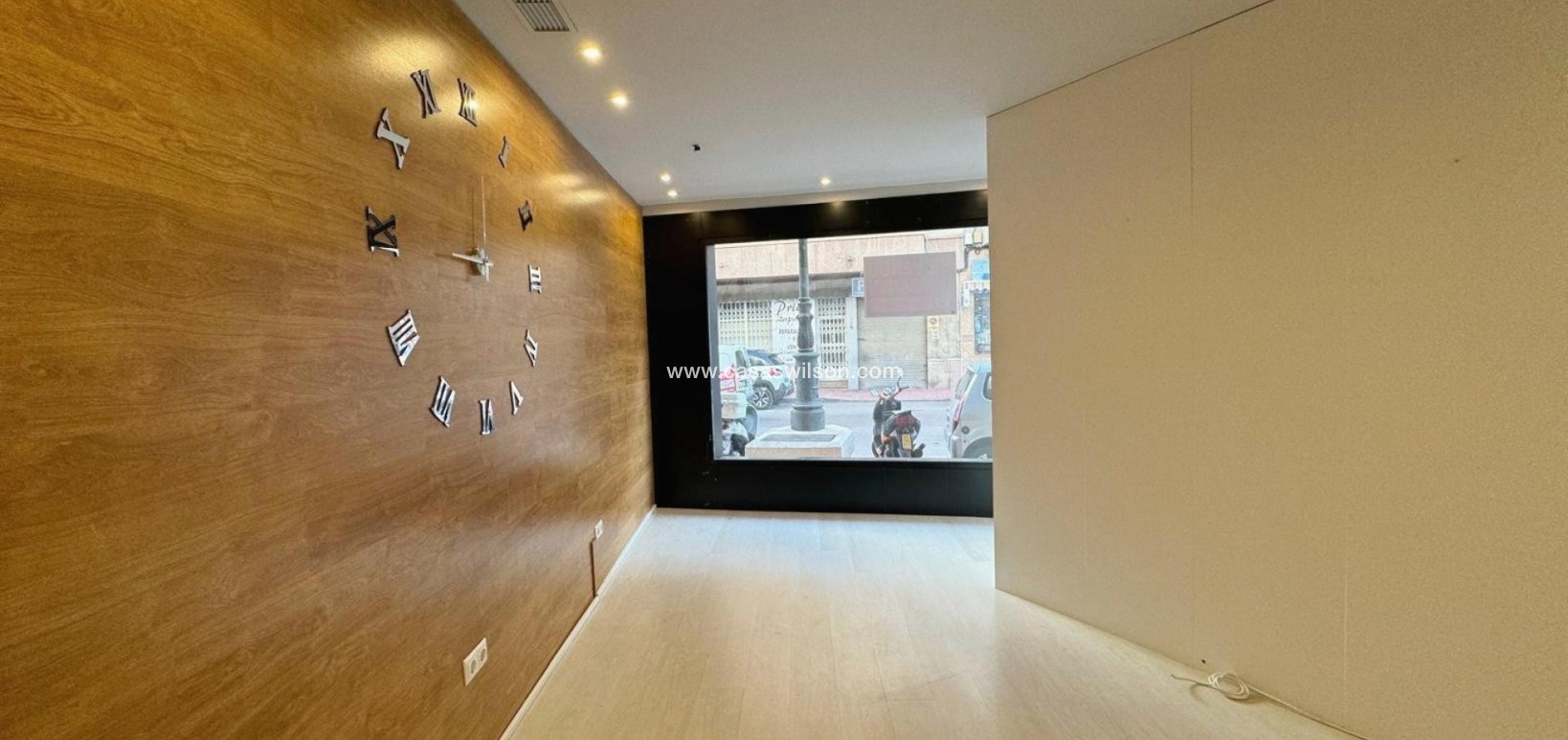 Sale - Business premises - Guardamar del Segura - Centro