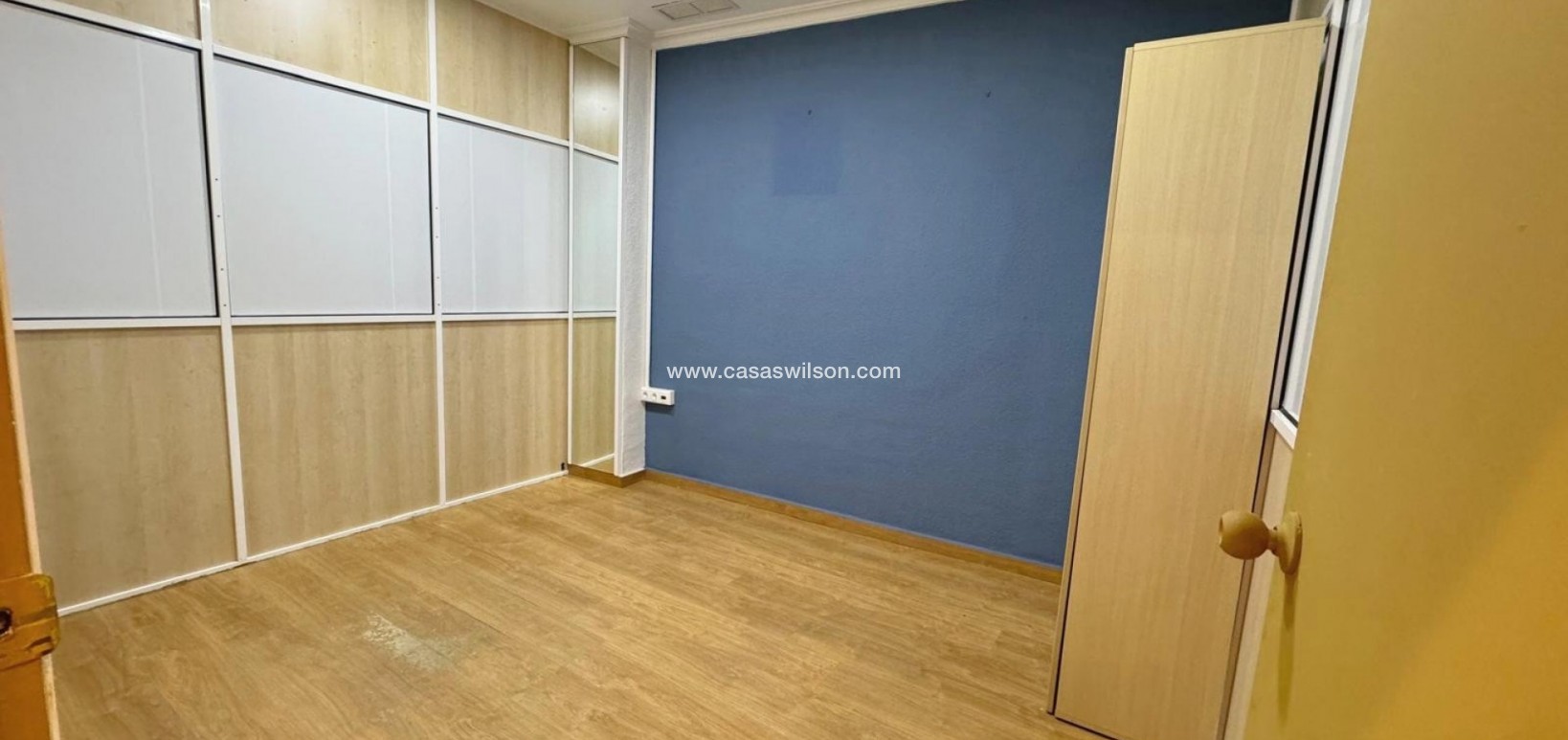 Sale - Business premises - Guardamar del Segura - Centro