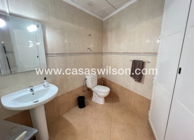 Sale - Business premises - Guardamar del Segura - Centro