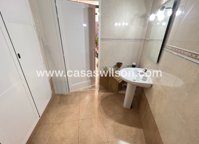 Sale - Business premises - Guardamar del Segura - Centro