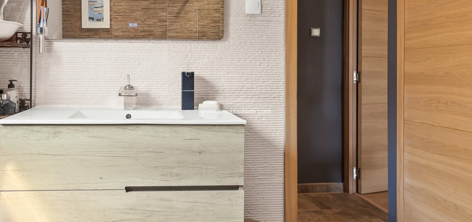 Sale - Country Property - 