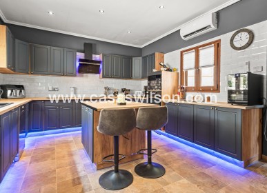 Sale - Country Property - 