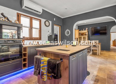 Sale - Country Property - 