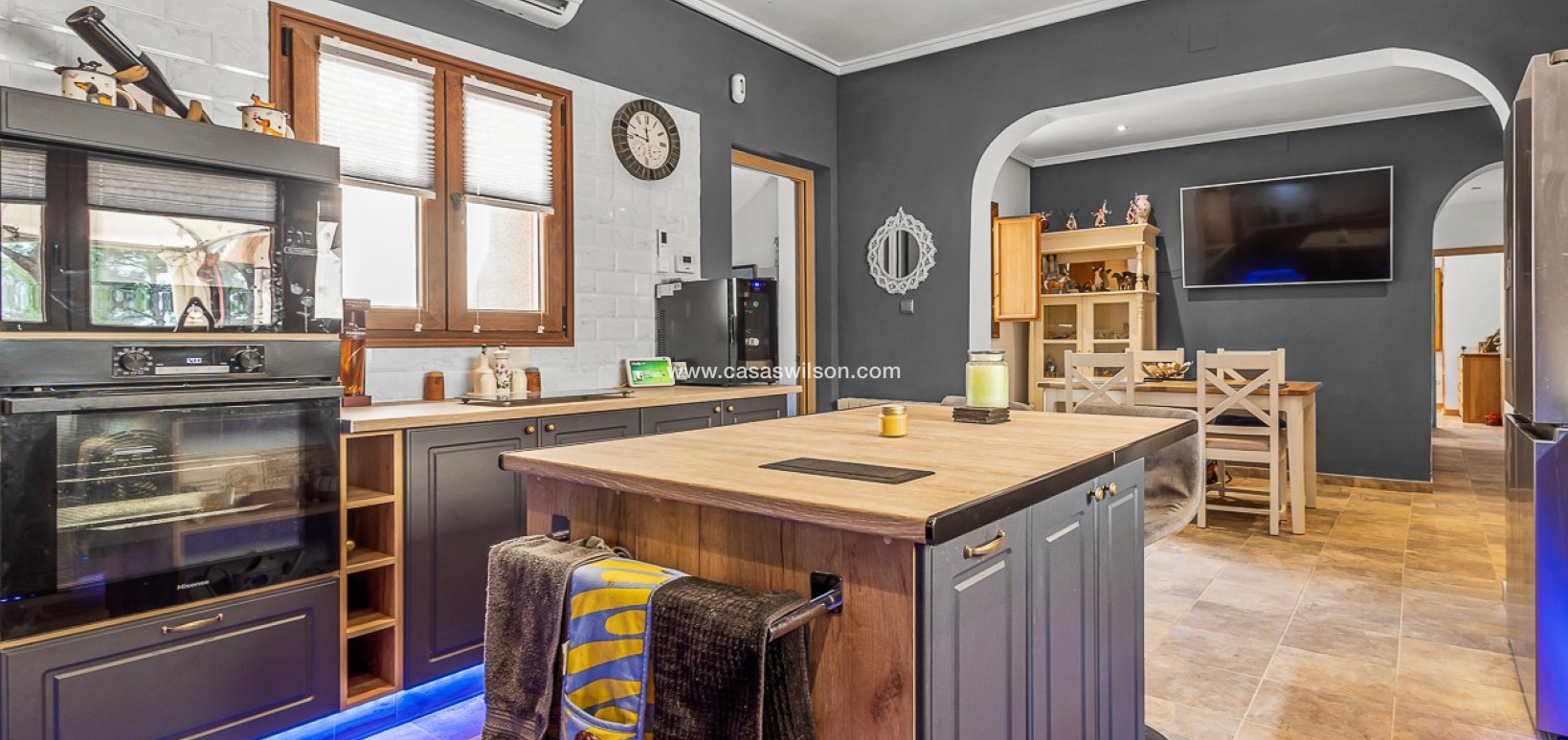 Sale - Country Property - 