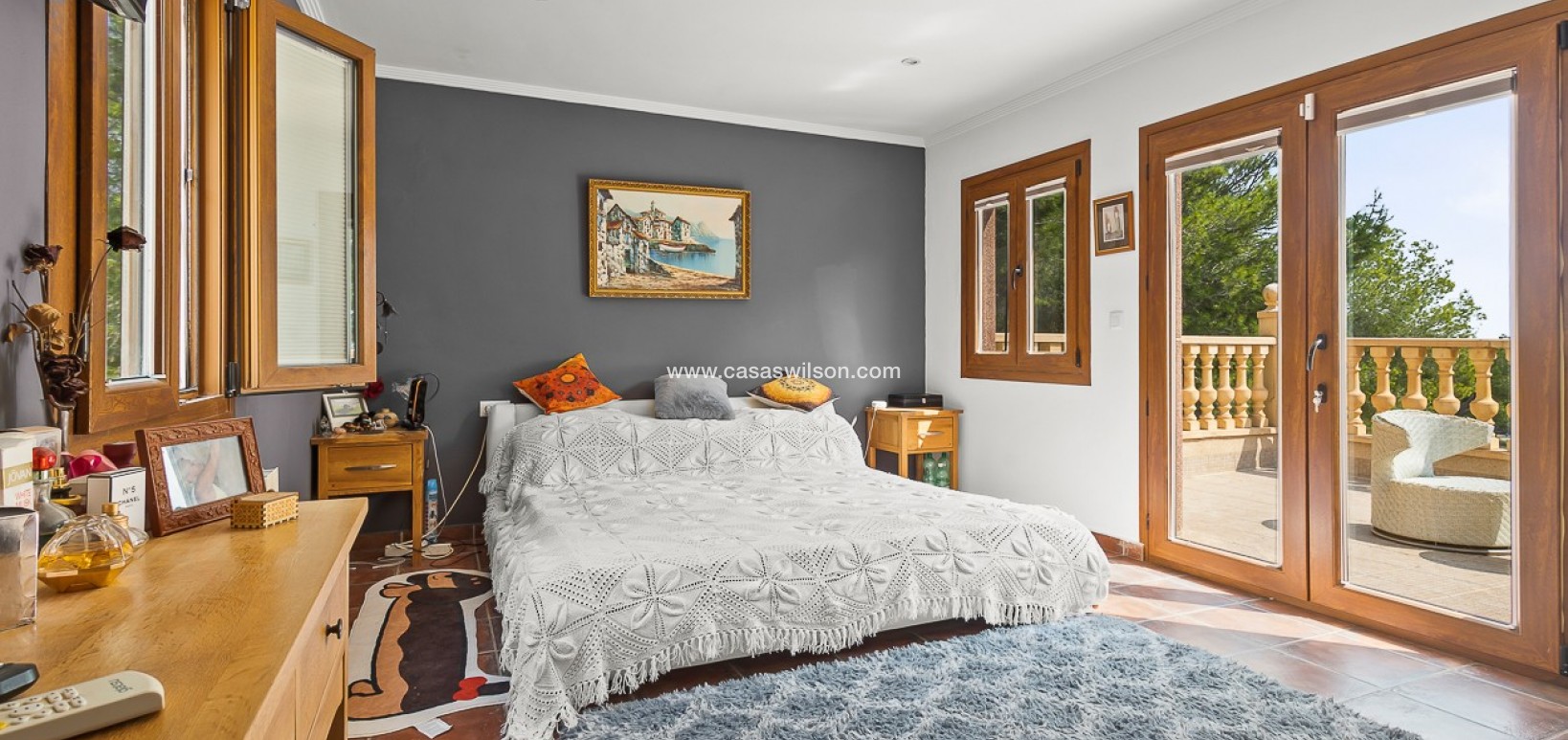 Sale - Country Property - 