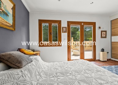 Sale - Country Property - 