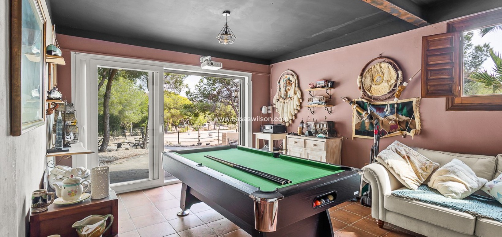 Sale - Country Property - 