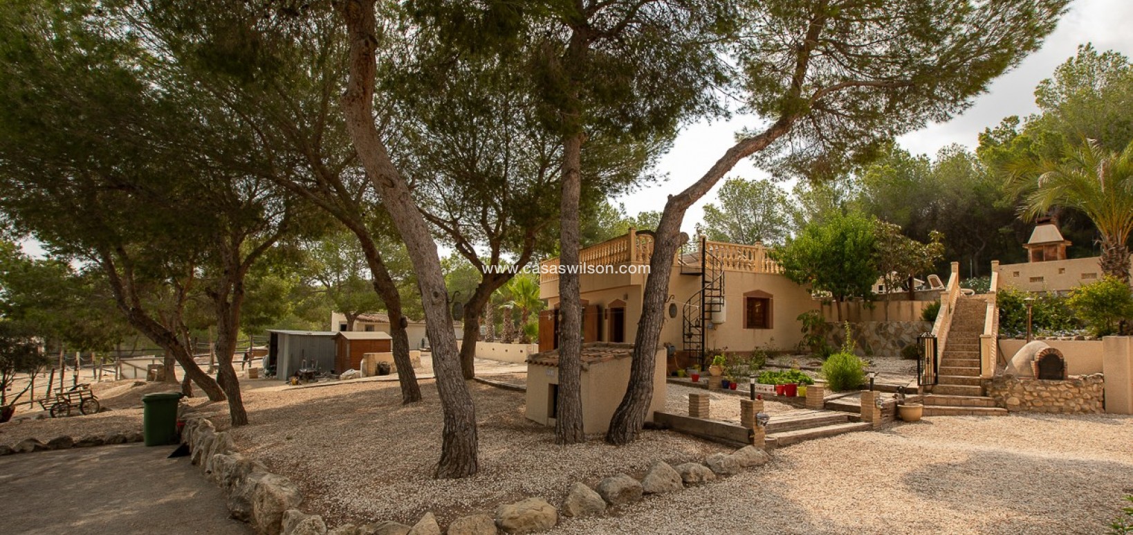 Sale - Country Property - 