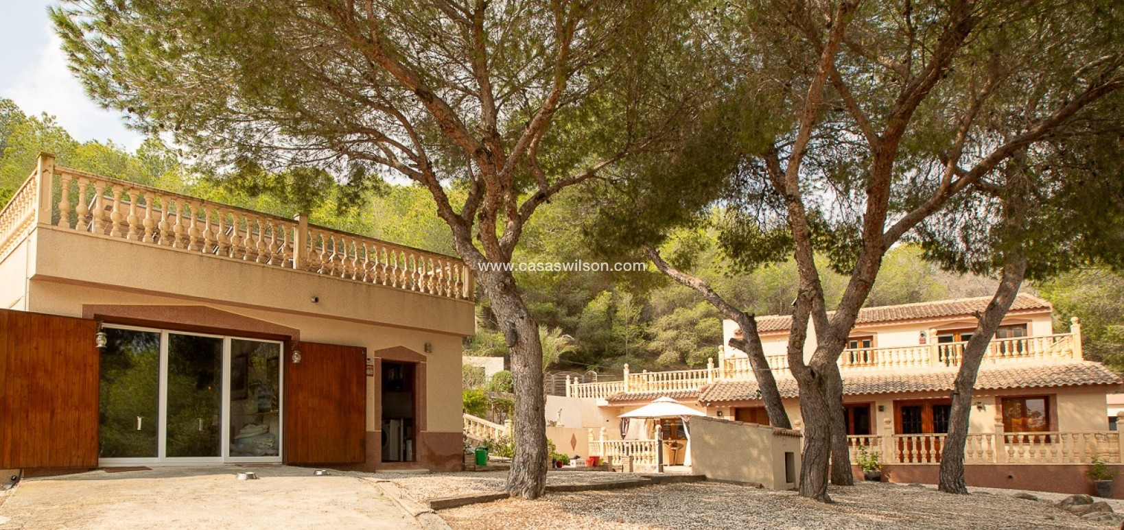 Sale - Country Property - 