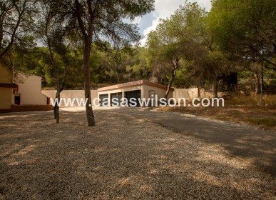 Sale - Country Property - 