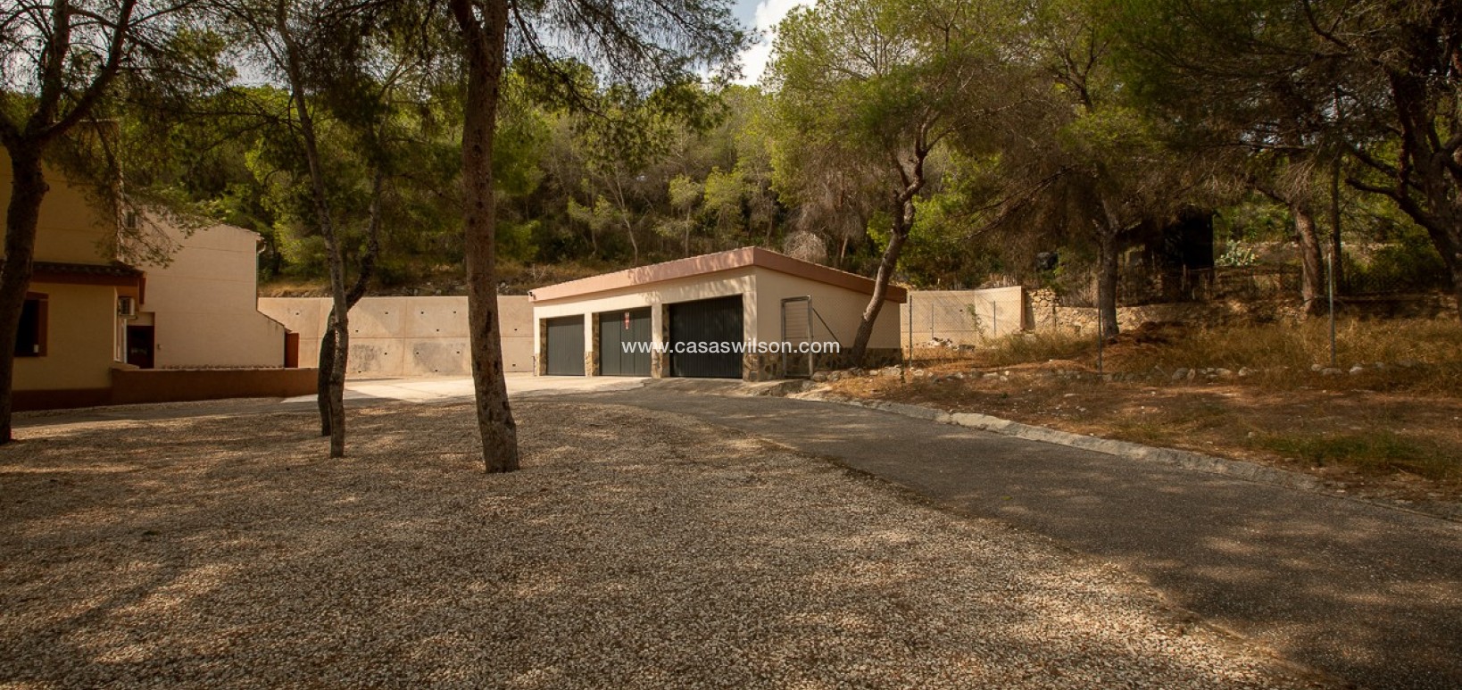 Sale - Country Property - 