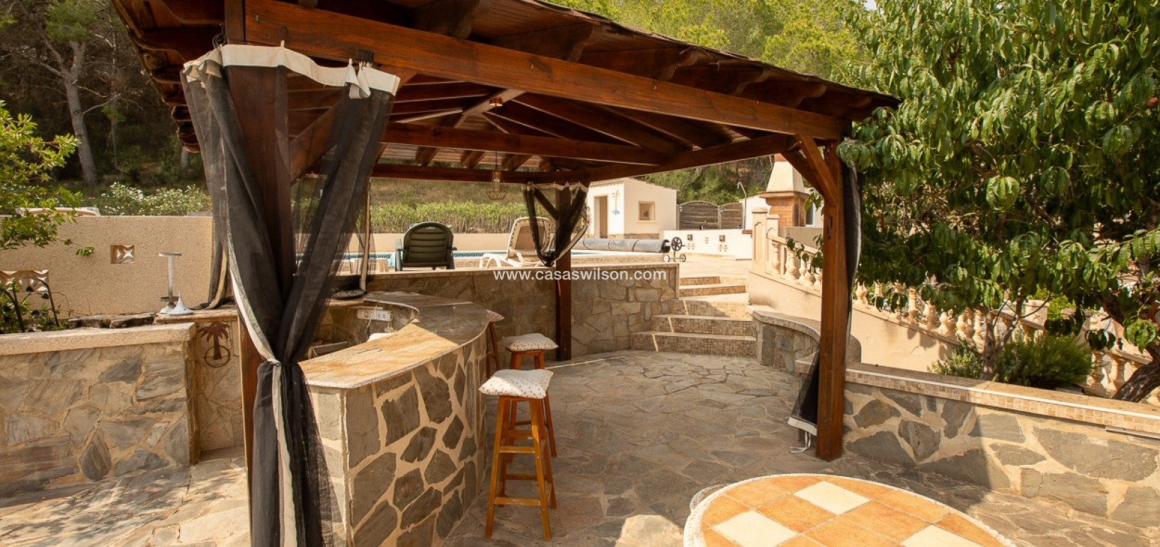 Sale - Country Property - 