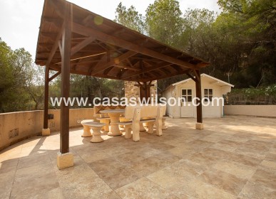 Sale - Country Property - 