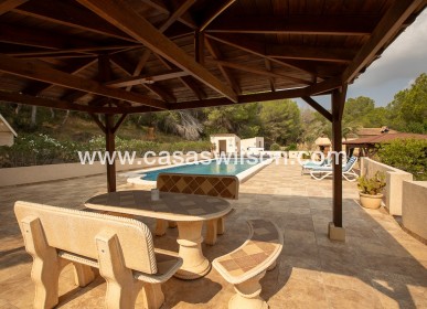 Sale - Country Property - 