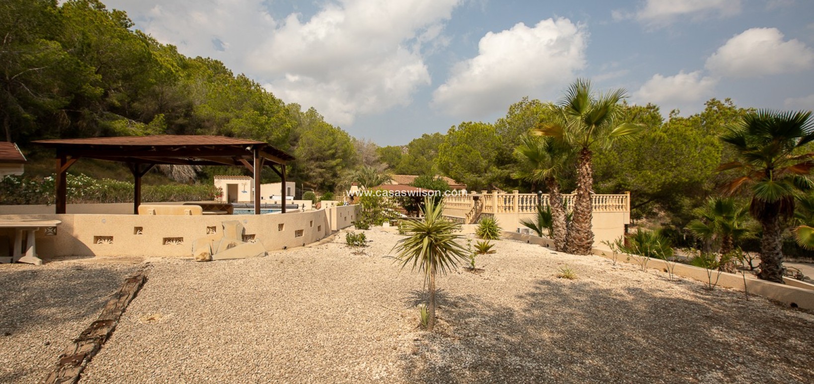 Sale - Country Property - 