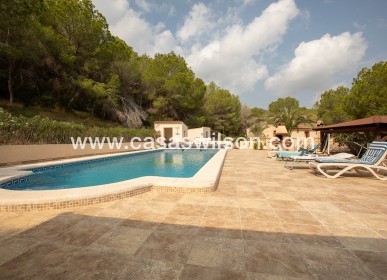 Sale - Country Property - 