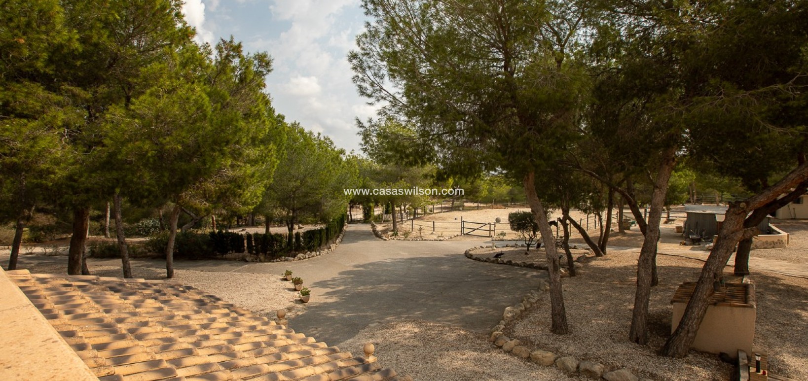 Sale - Country Property - 