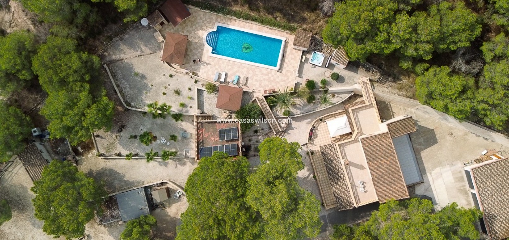 Sale - Country Property - 