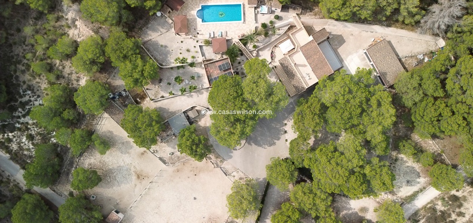 Sale - Country Property - 