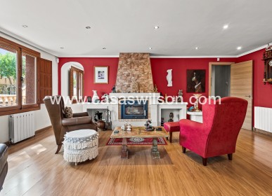 Sale - Country Property - 