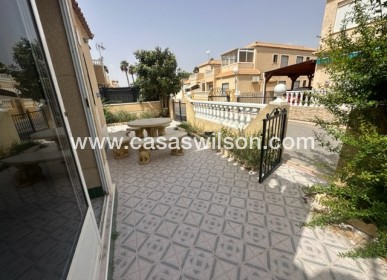 Sale - Townhouse - Torrevieja - La Siesta