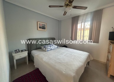 Sale - Apartment - Jacarilla
