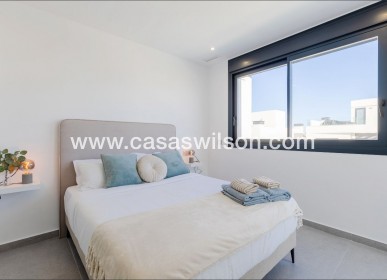 Sale - Villa - Algorfa - La Finca Golf