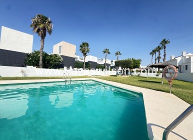 Sale - Bungalow - Villamartin - Villamartín