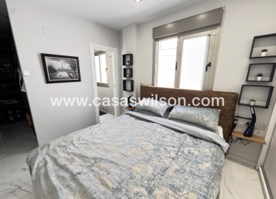 Sale - Villa - Villamartin - Villamartín