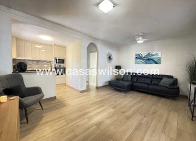 Sale - Villa - Villamartin - Villamartín