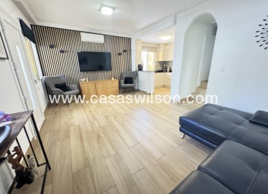 Sale - Villa - Villamartin - Villamartín