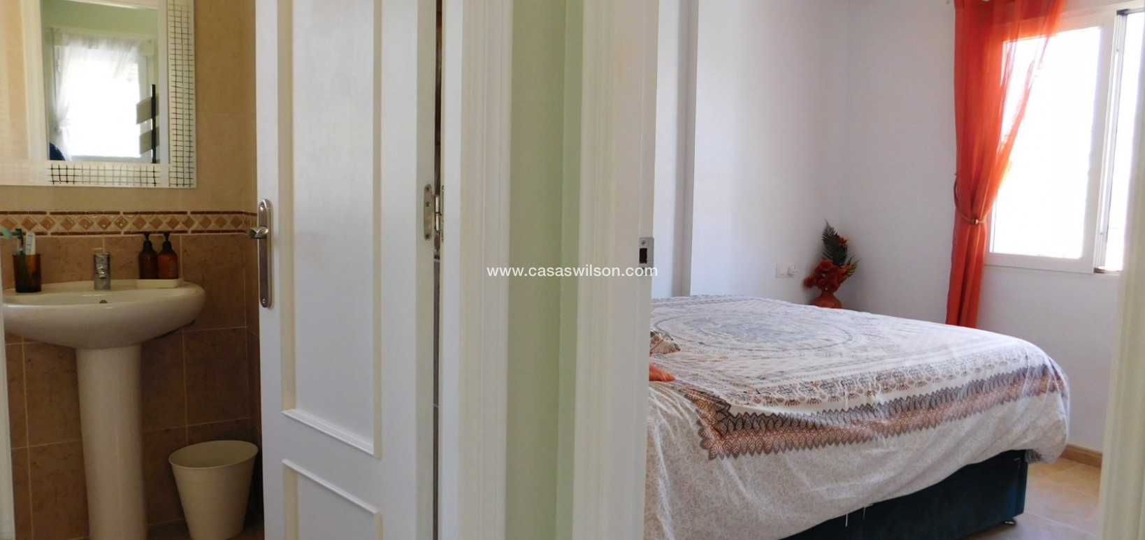 Sale - Villa - Orihuela Costa - Villamartín