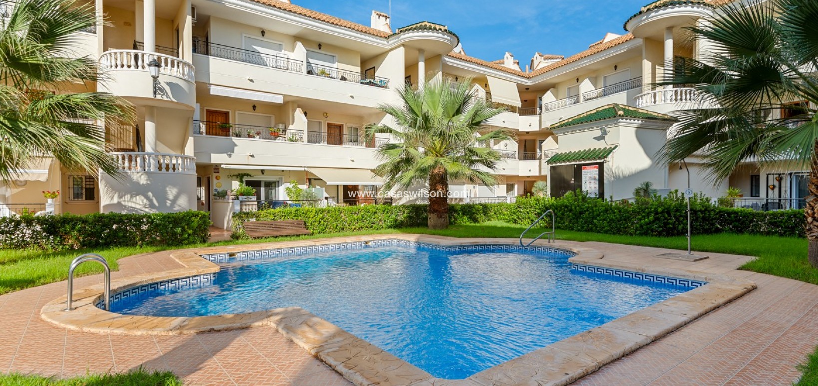 Sale - Apartment - Jacarilla