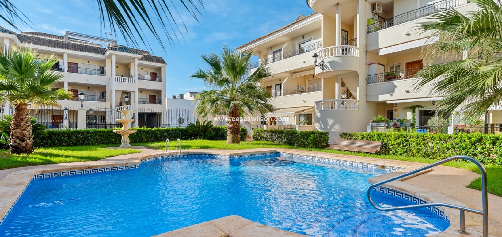 Sale - Apartment - Jacarilla