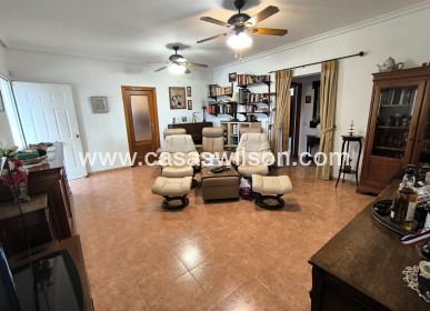 Sale - Country Property/Finca - Orihuela