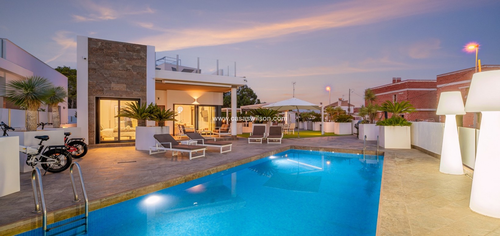 Sale - Villa - Orihuela Costa - Villamartín