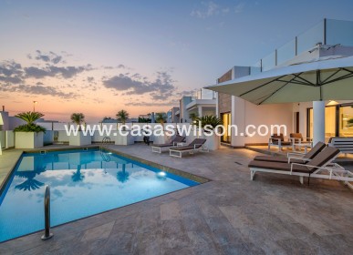 Sale - Villa - Orihuela Costa - Villamartín