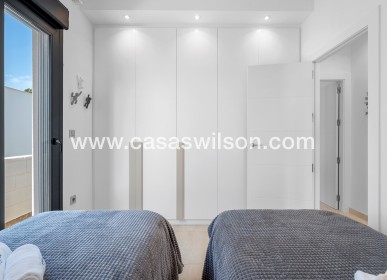 Sale - Villa - Orihuela Costa - Villamartín