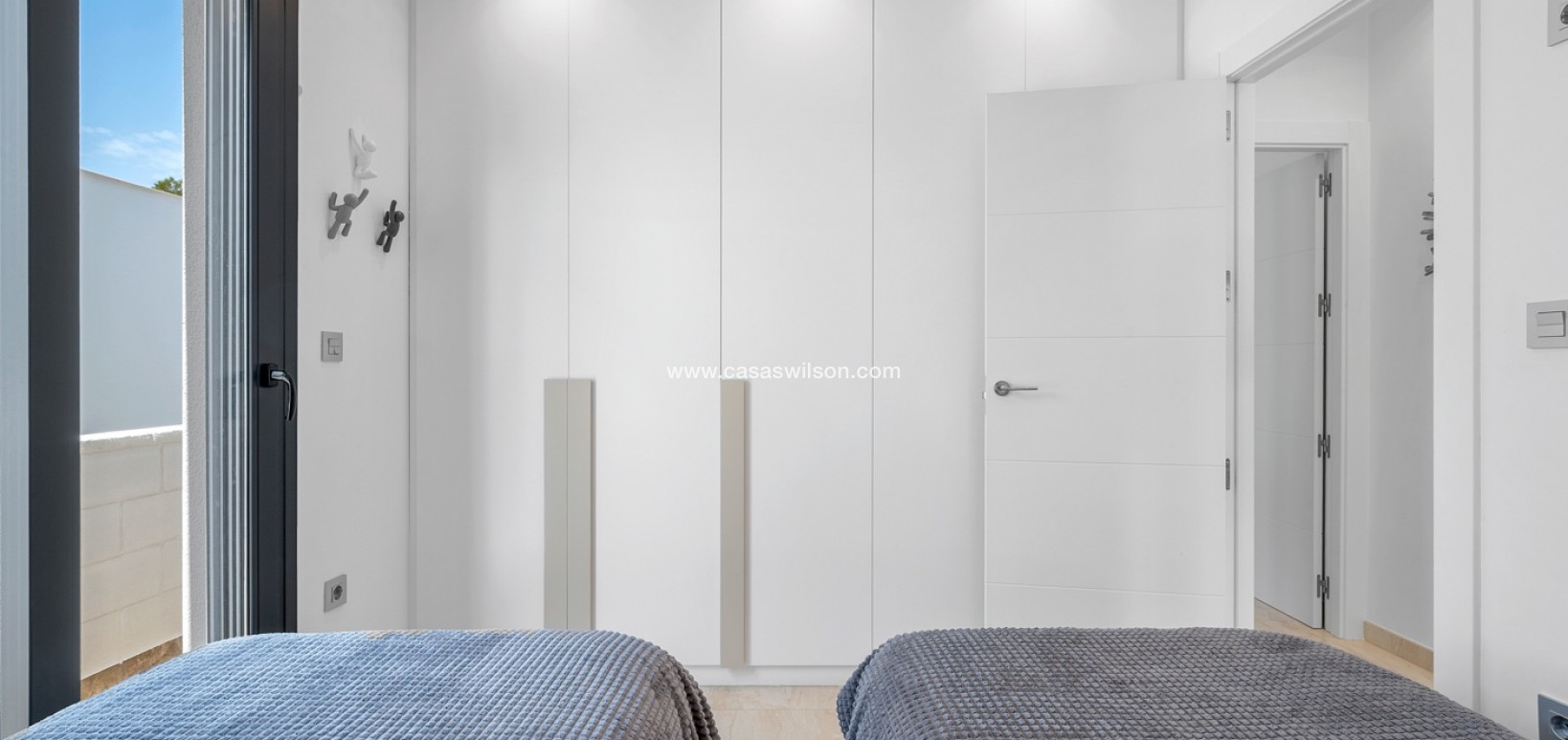 Sale - Villa - Orihuela Costa - Villamartín